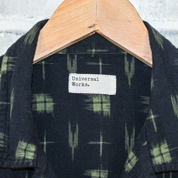 Universal Works Men's Long Sleeve Button up Shirt Black Green print sz Small - Picture 2 of 5